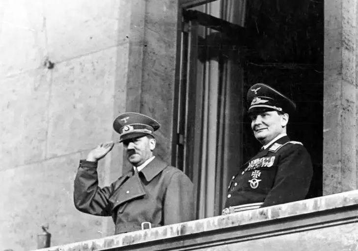 İnsanlık tarihinin kara lekesi: İkinci Dünya Savaşı - Resim: 24